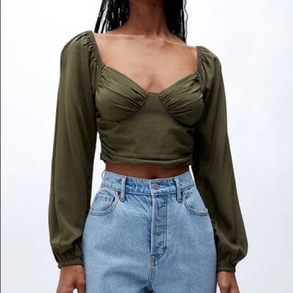 Long Sleeve Crop Top